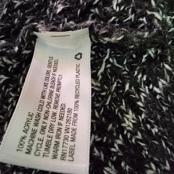 Merona Sweater - Picture 6 of 6